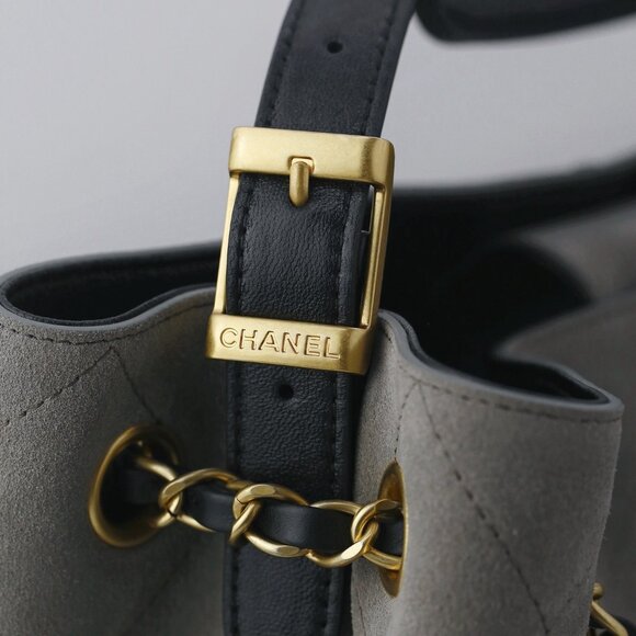 Chanel bag - Picture 8 of 14